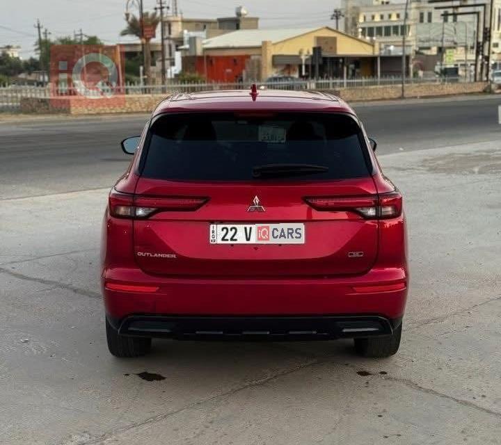 ميتسوبيشي اوتلاندر